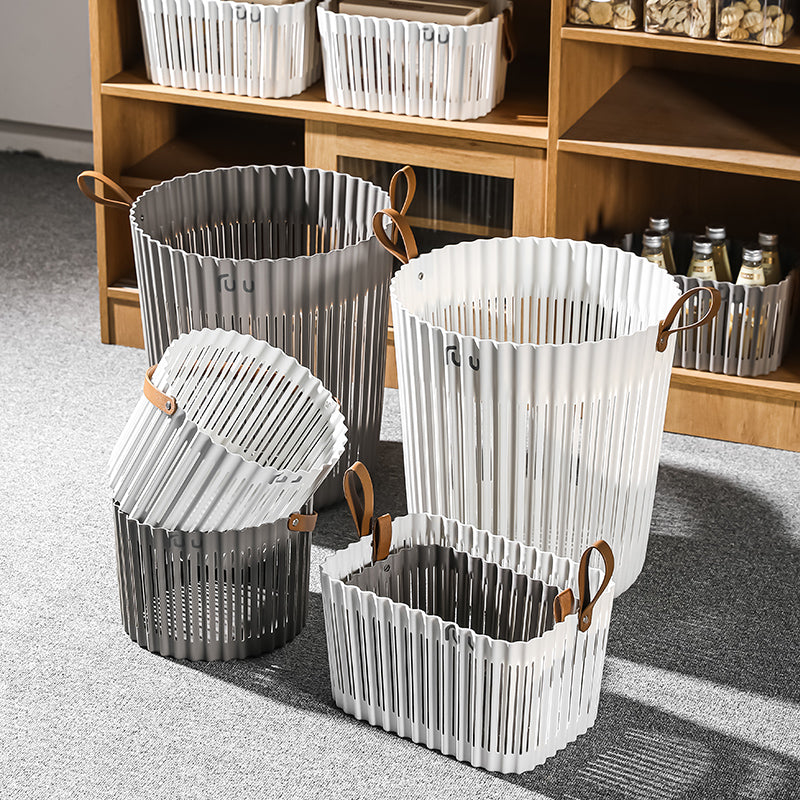 Small Round Handheld Plastic Basket