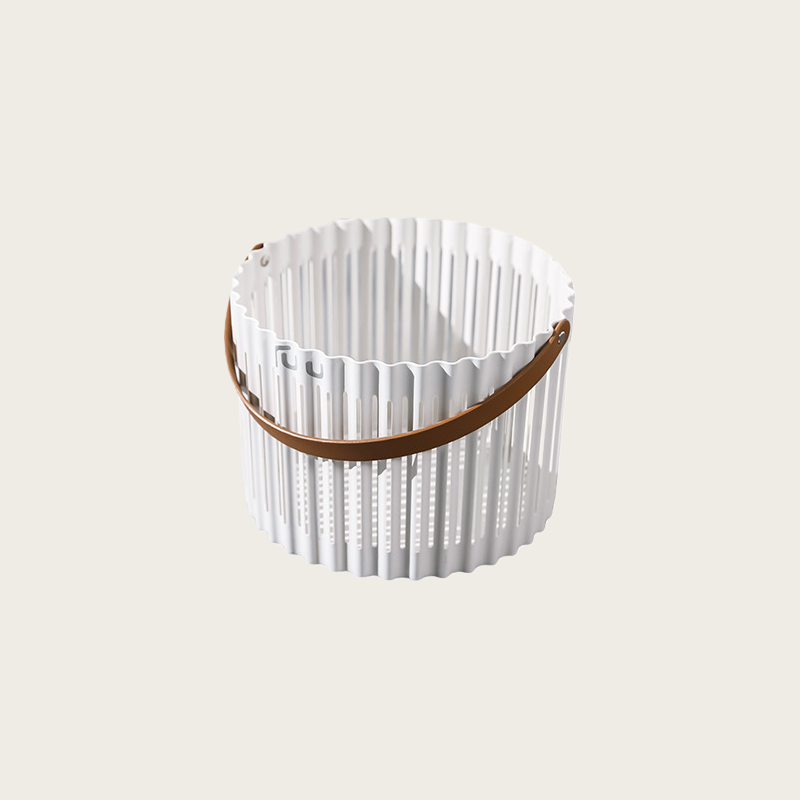 Small Round Handheld Plastic Basket