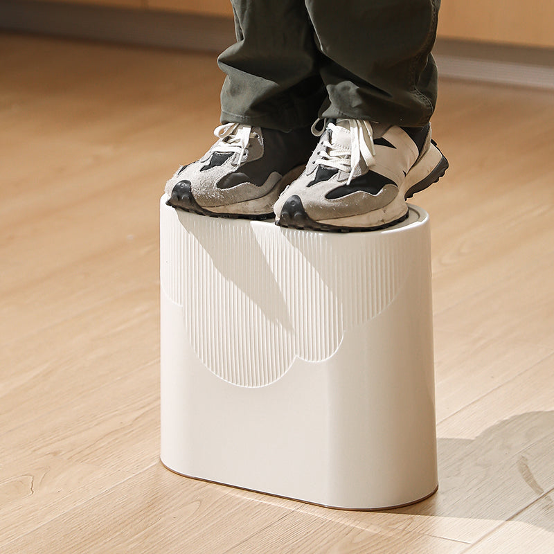 Oval Push-Top Trash Can – 12L