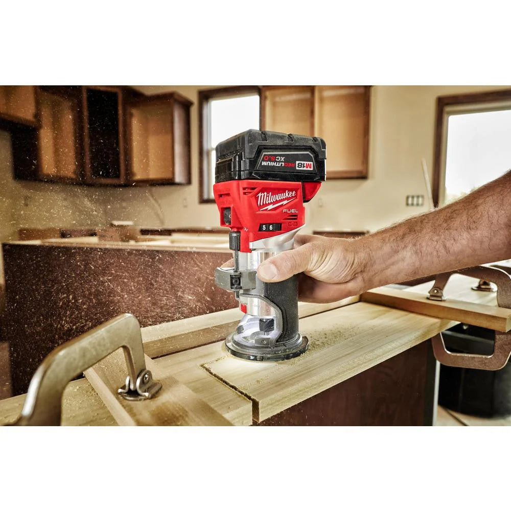 2026 NewMilwaukee M18 FUEL 18-Volt Lithium-Ion Battery Combo Set (10-piece) with brushless motor, 2025, including 2 x 5.0 Ah batteries, charger and 2 tool bags.