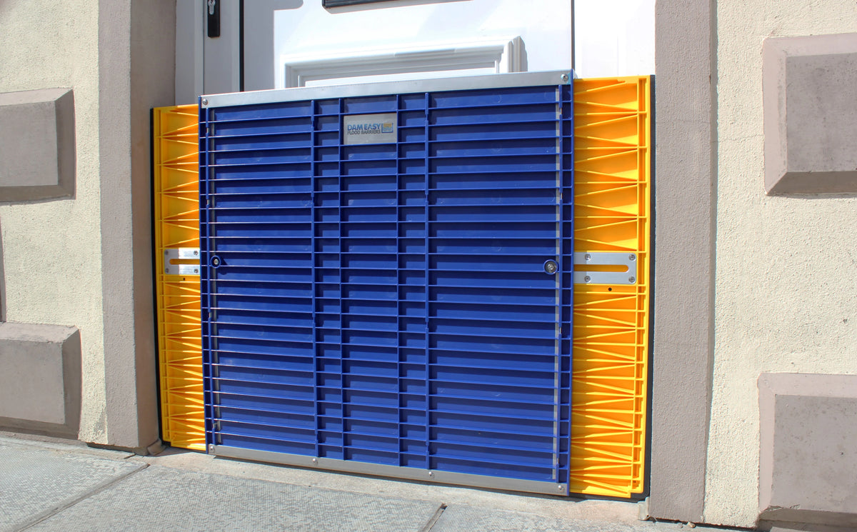 2026 NewDam Easy Flood Barrier 30 in. H X 30 in. W X 2.75 in. L Flood Barrier 1 pk