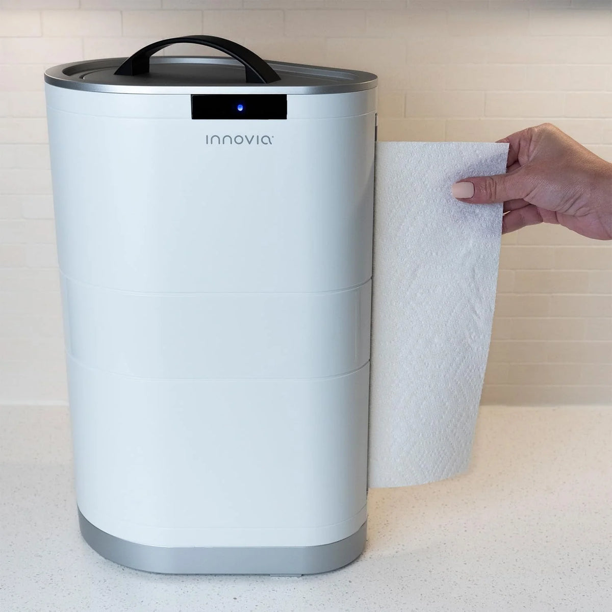2026 NewInnovia touchless paper towel dispenser for the worktop in white